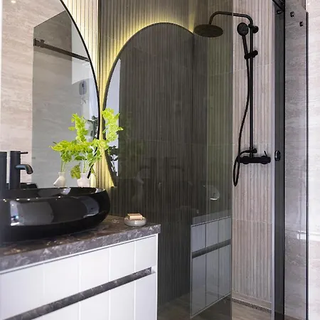 Luxury 2 Bd Ika Marie - Old Town With Jacuzzi&parking