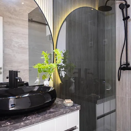 Luxury 2 Bd Ika Marie - Old Town With Jacuzzi And Parking 아파트