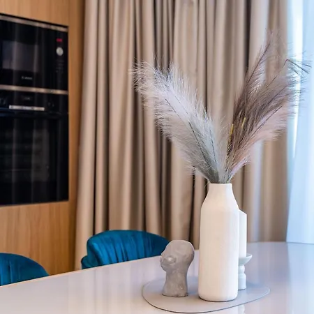 Luxury 2 Bd Ika Marie - Old Town With Jacuzzi And Parking Lejlighed *